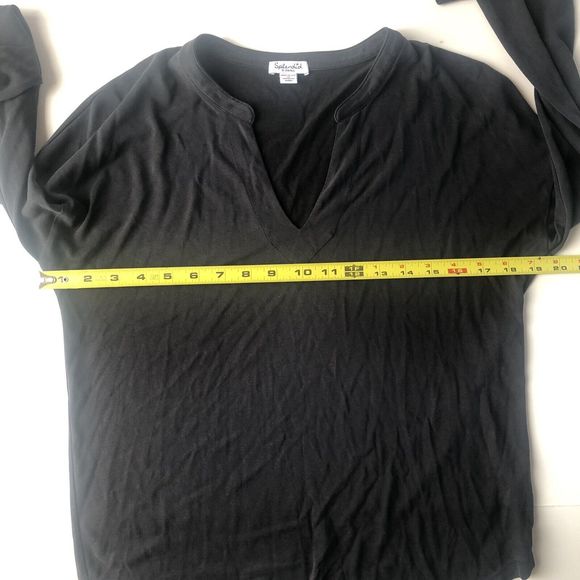 SPLENDID V-Neck Long Sleeve Tee  XS - Picture 8 of 9
